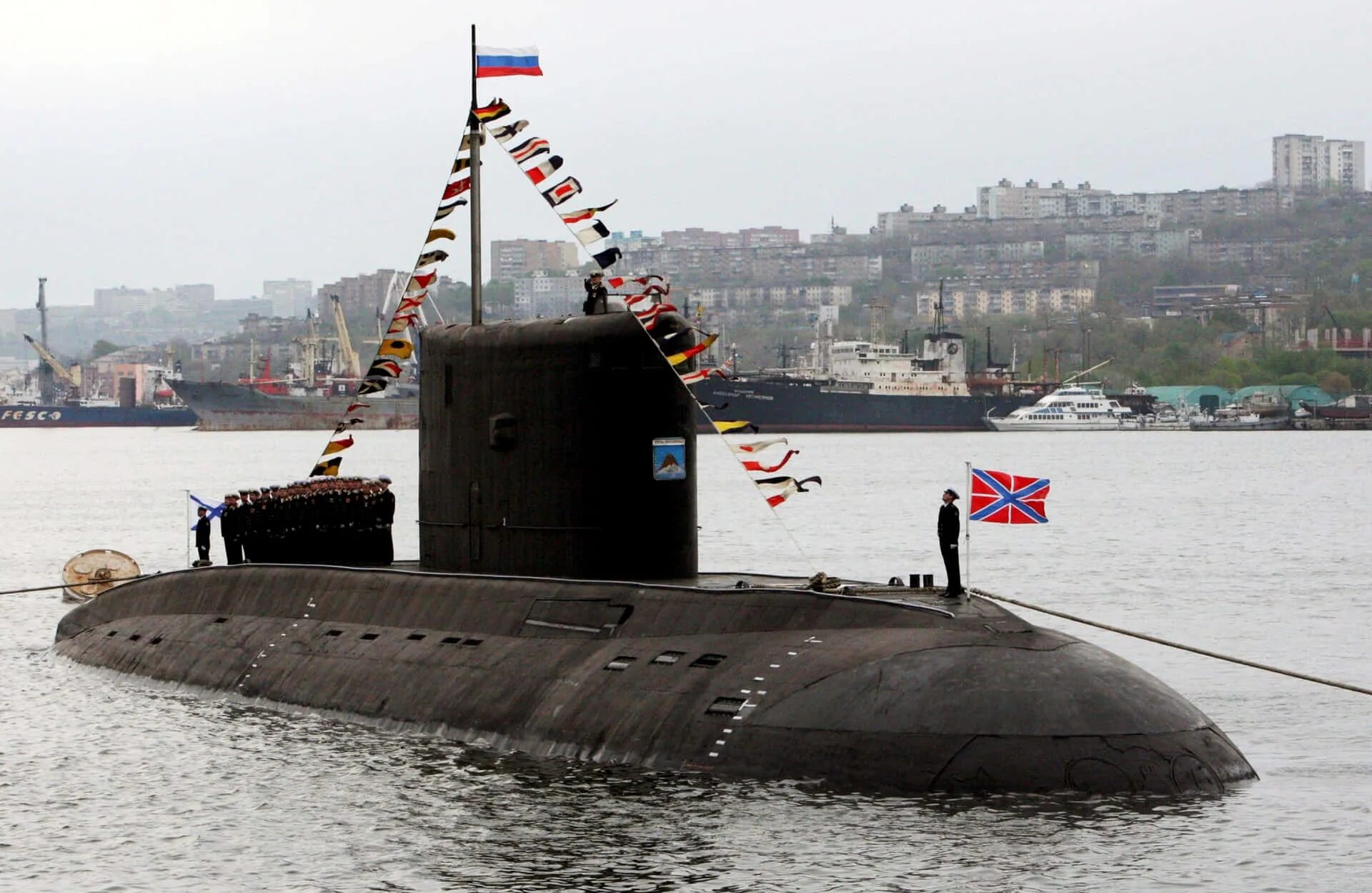 Апл виден. Варшавянка подводная лодка. 636.3 Варшавянка. Подводная лодка kilo class Submarine. Российская Военная подводная лодка.