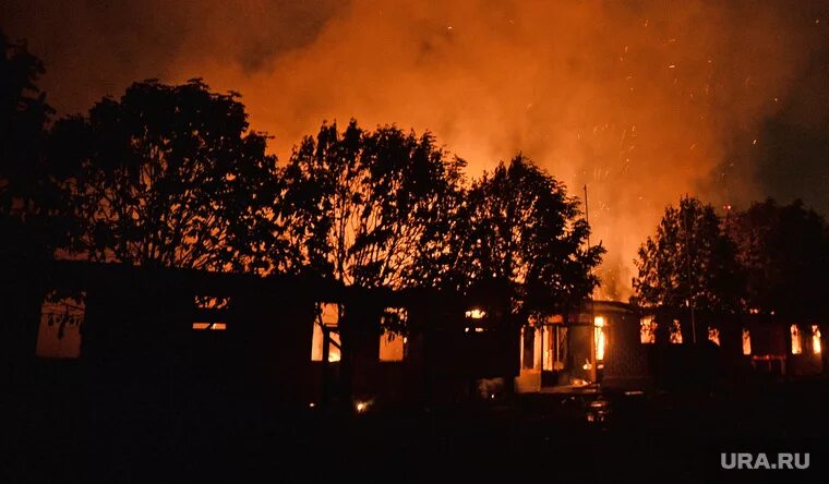 Кинель сгорела. Кинель сгорела. Замок кинель пожар. Замок кинель во франции причины пожара. Пожары в самарской области.