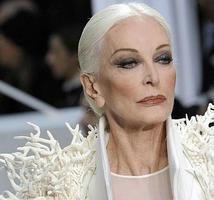 80 летняя модель кармен делль. Кармен делль'орефиче в молодости. Дафна селф. Синди джозеф, 65. Как выглядит старая модель.