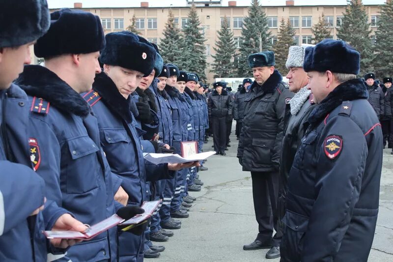 Зимняя форма одежды полиции. Переходная форма полиции. Зимняя форма МВД. Зимняя форма полиции 2022. Переход на летнюю форму мвд 2024