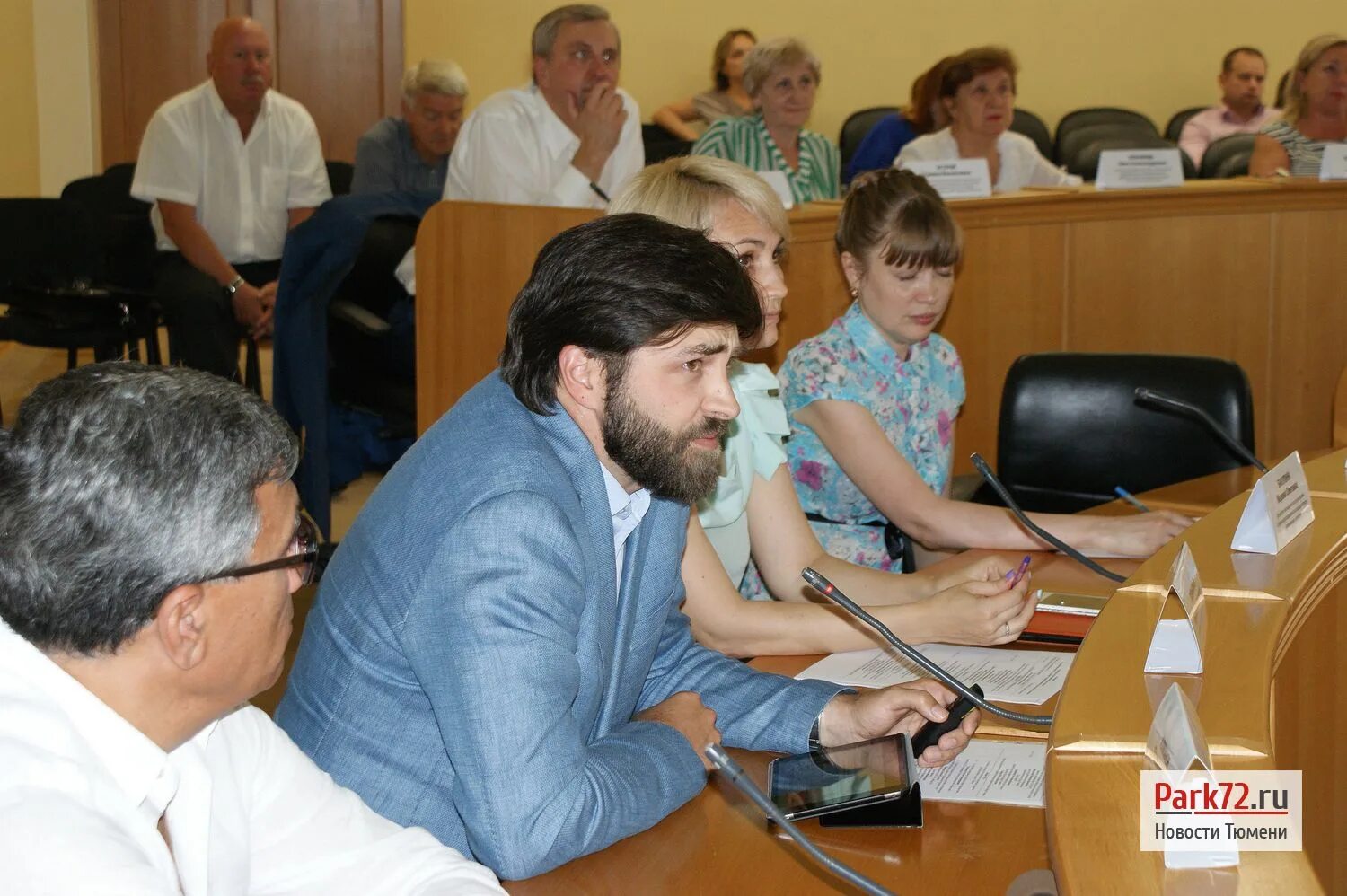 Алманов андрей георгиевич тюмень семья фото Тюменские бизнес-империи: что принадлежит Георгию Алманову, какой хлеб производя
