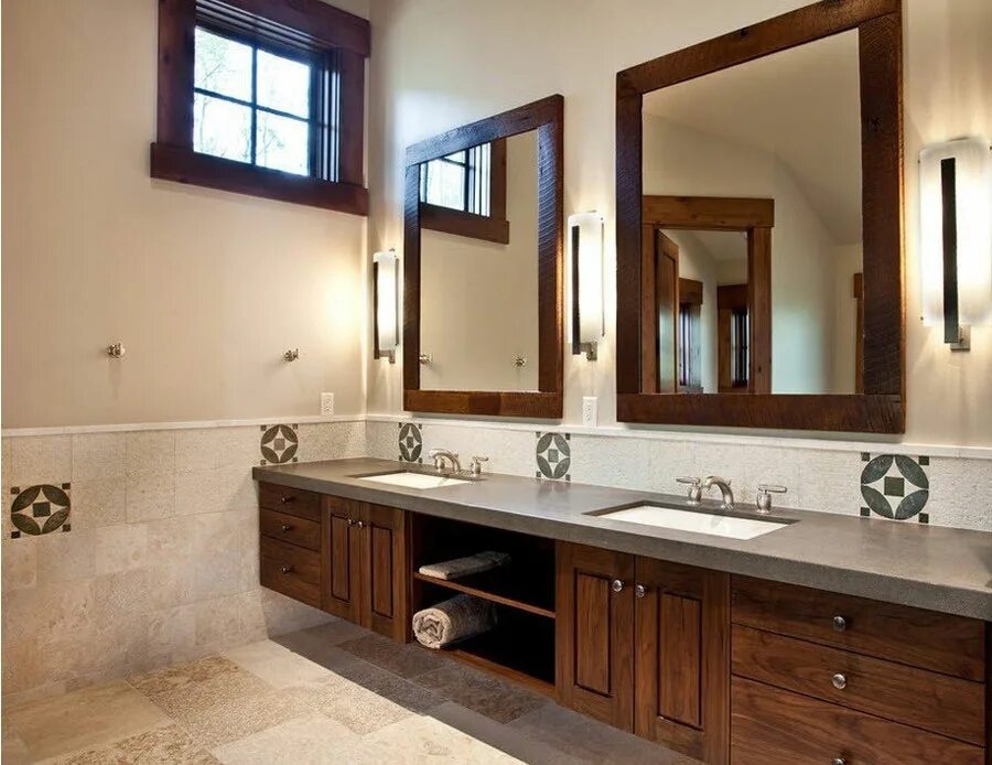 Зеркало комната мебель. Зеркало в интерьере ванной комнаты. Ванная комната с двумя раковинами. Деревянная мебель в ванную комнату. Ванна с большим зеркалом.