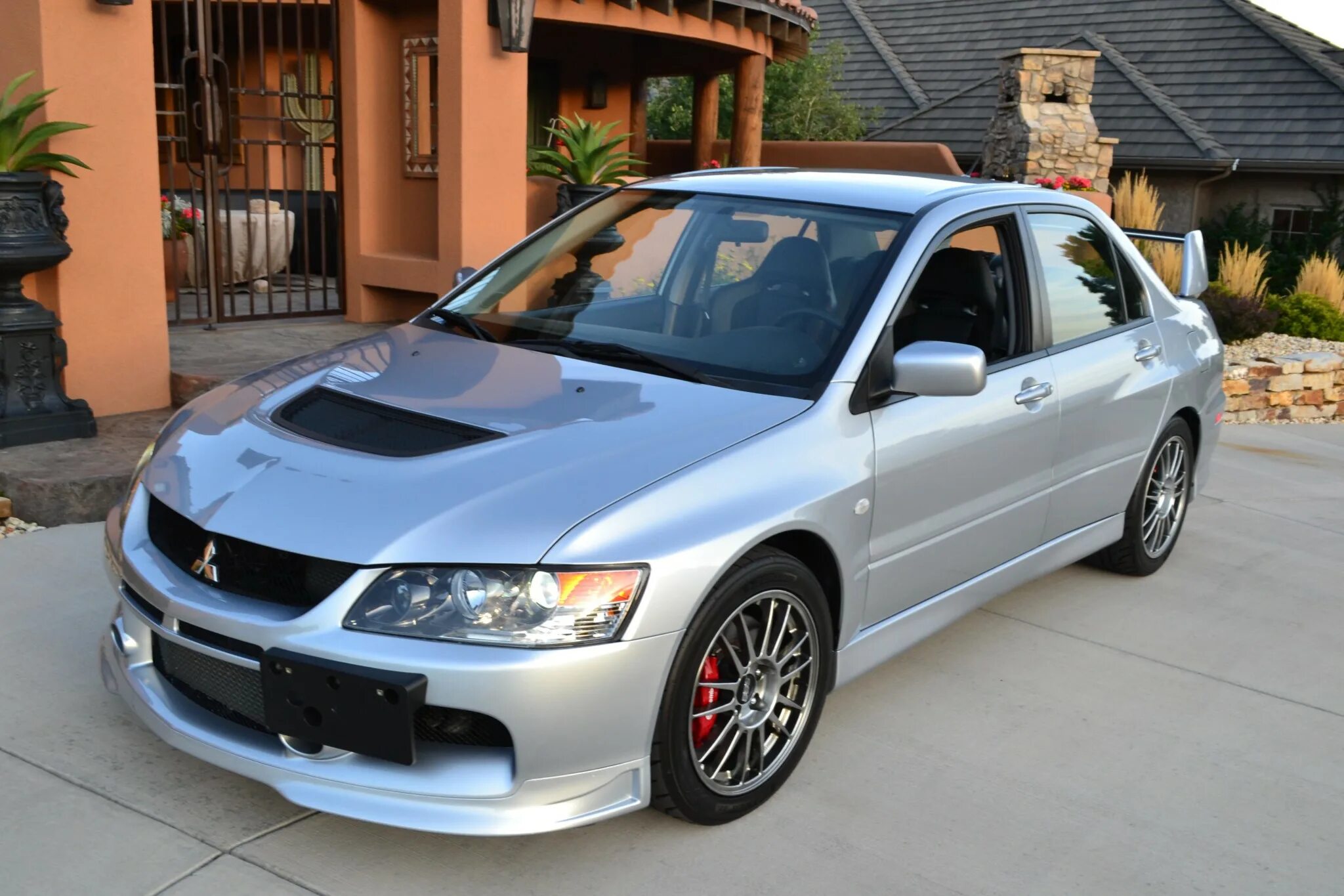 Mitsubishi Lancer EVO IX. Митсубиси Лансер Эволюшн 1. Лансер 9 Эволюшн. Mitsubishi Evolution EVO 9.