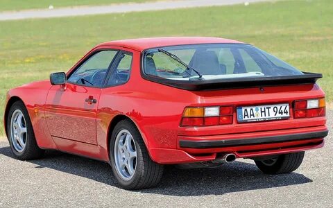 Porsche 944 фото.