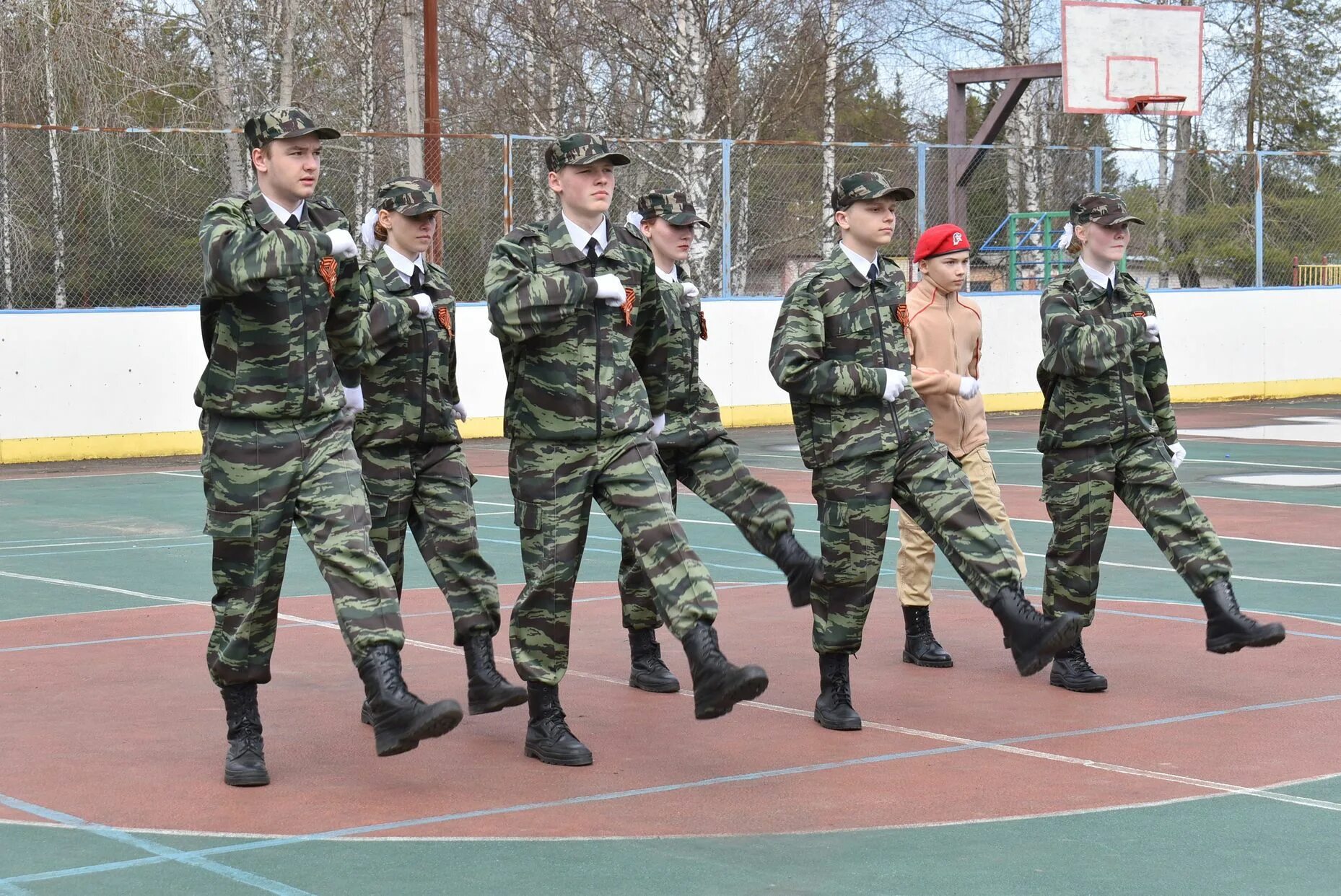 Зарница. Вымпел Зарница. Военная форма для Зарницы. Зарница спорт. Какого числа зарница