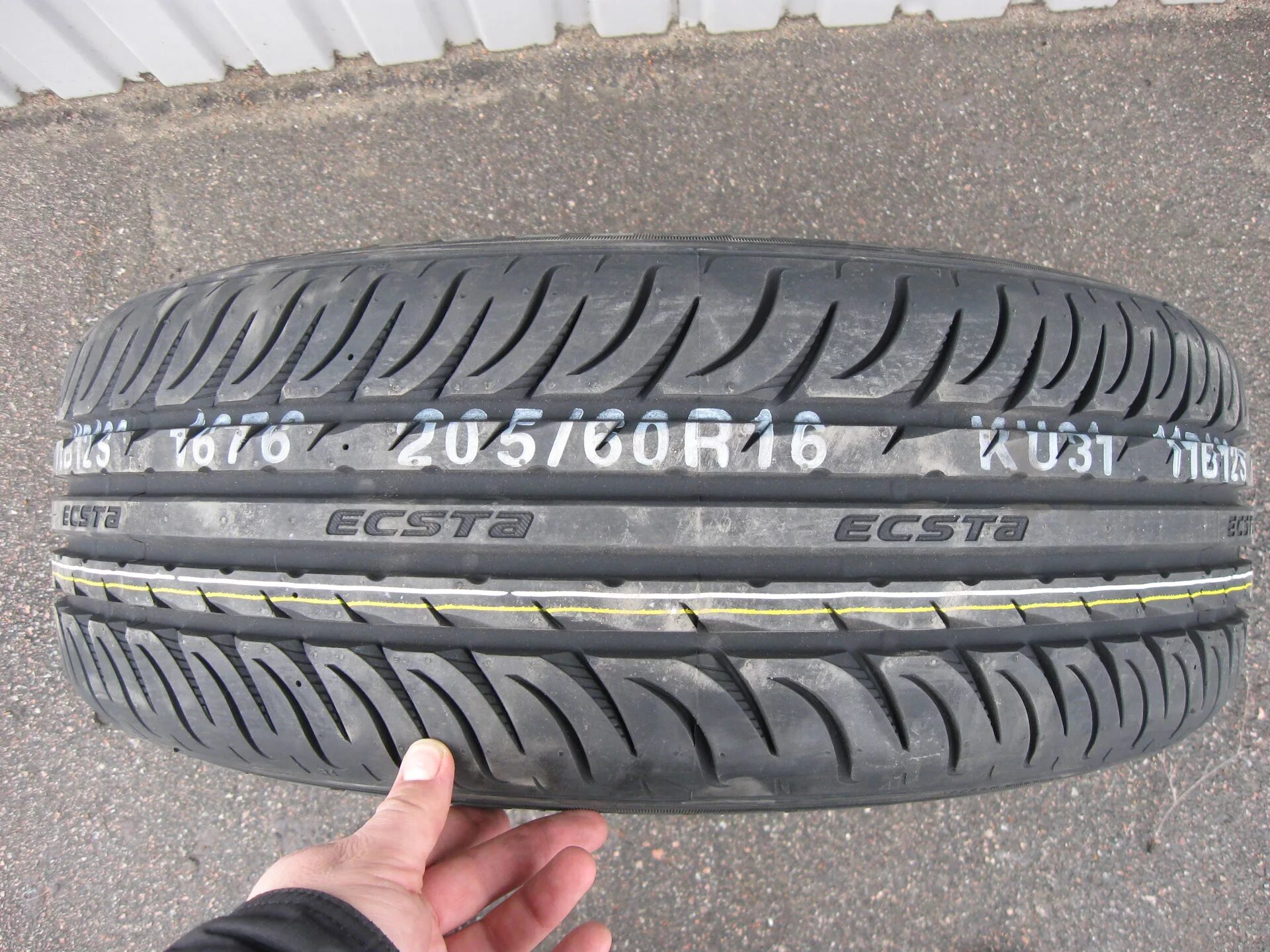 Кумхо 205 55 16 купить. Kumho Ecsta ps31 205/55 r16. 205/60 R16 Kumho Ecsta SPT ku31. Kumho Ecsta SPT ku31 205/55 r16. Kumho Ecsta SPT.