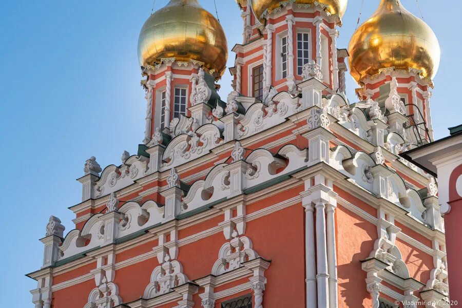 Храмы нарышкинское Барокко в Москве. Нарышкинское Барокко 17 век. Церковь Покрова в Филях нарышкинское Барокко. Церковь 17 века в Москве нарышкинское Барокко.