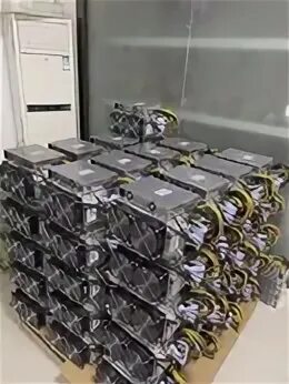 Asic mining. Асик майнеры s18 1995. майнинг ферма асики. asic bitmain antminer chip. l1 asic для майнинга.