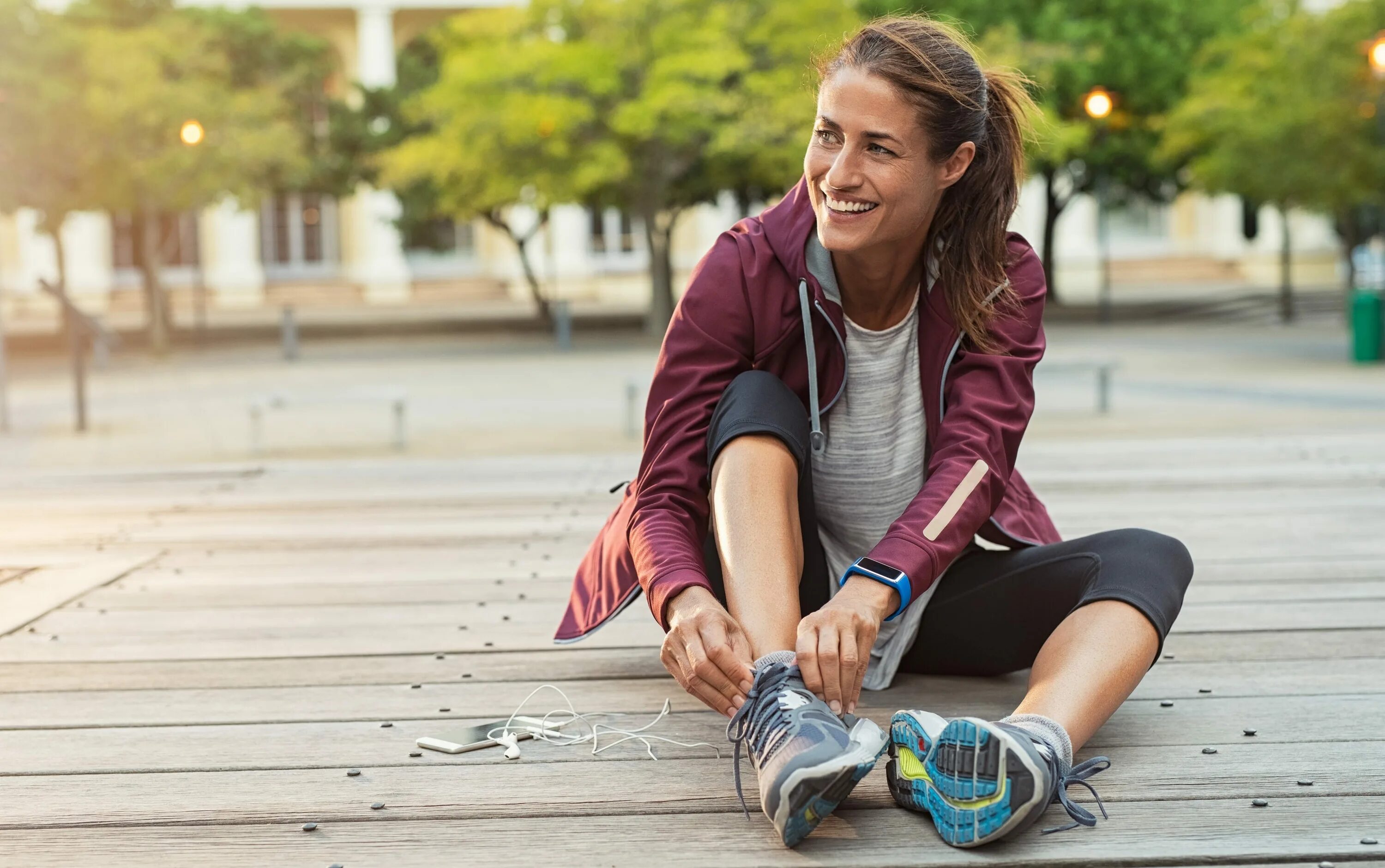 Running wear. Sportswear. women sportswear. как выбрать увлечение. woman sport shoes.