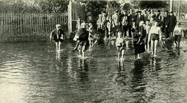 Наводнение сентябрь 1924. Наводнение в ленинграде 1924. наводнение в спб 1924 года. наводнение в ленинграде 1967. наводнение в ленинграде 1955.