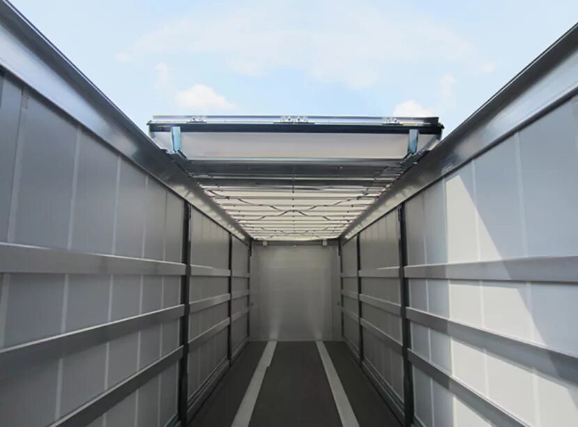 Еврофура внутри. 62 bs eb. Тентованная еврофура полуприцеп 13. Тентованный полуприцеп. Еврофура внутри.