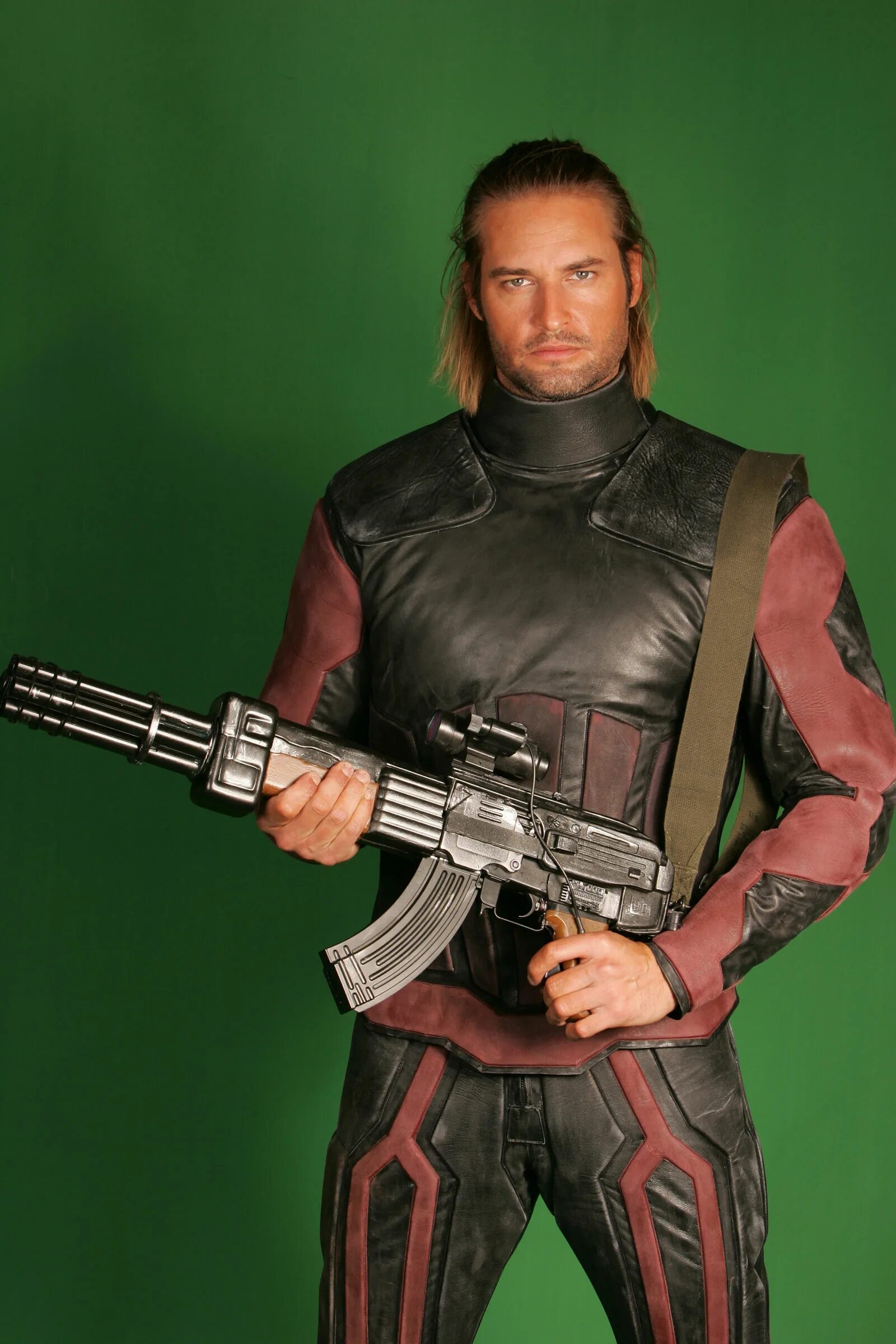 Кейн command. Джош Холлоуэй. Josh Holloway Command & Conquer 3: Tiberium Wars. Джош Холлоуэй Command. Кейн Tiberium Wars.