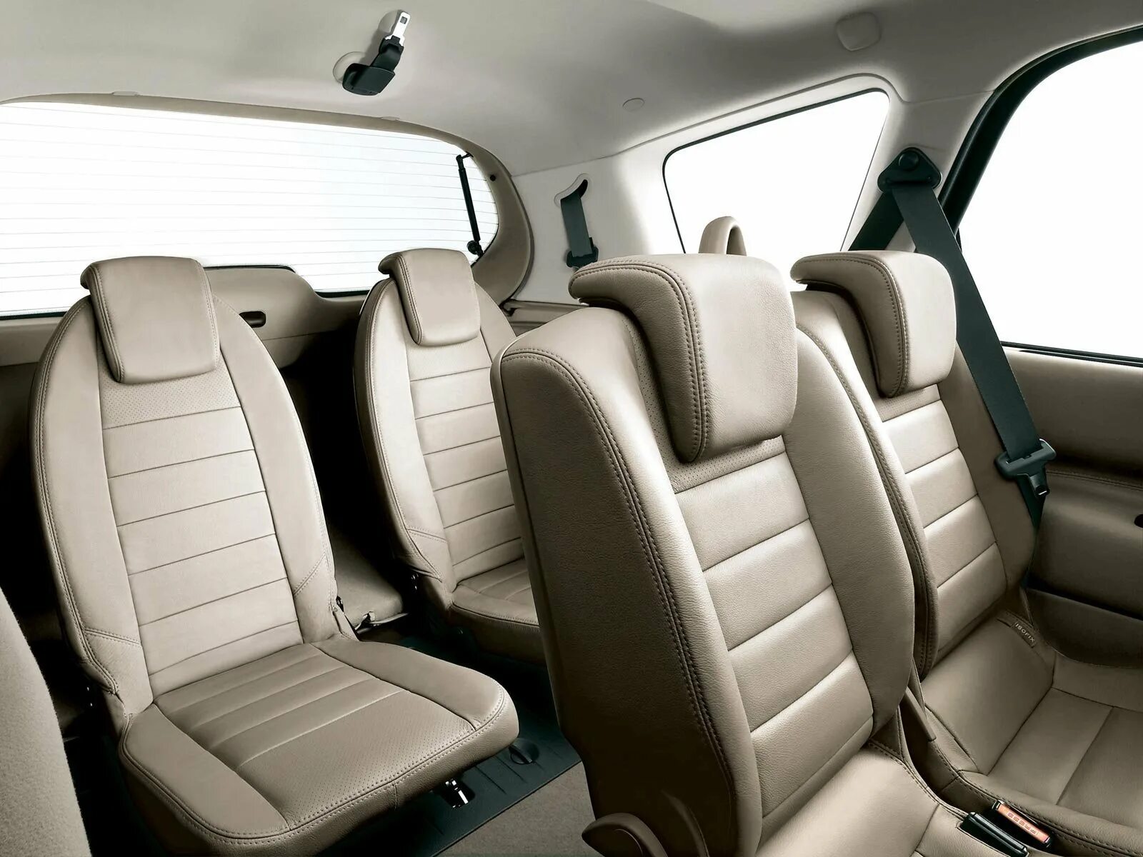 Минивэн toyota estima. Хендай гранд старекс 8 местный. Тойота ленд крузер 200 7 местный. Место места местный местом. Место места местный местом.