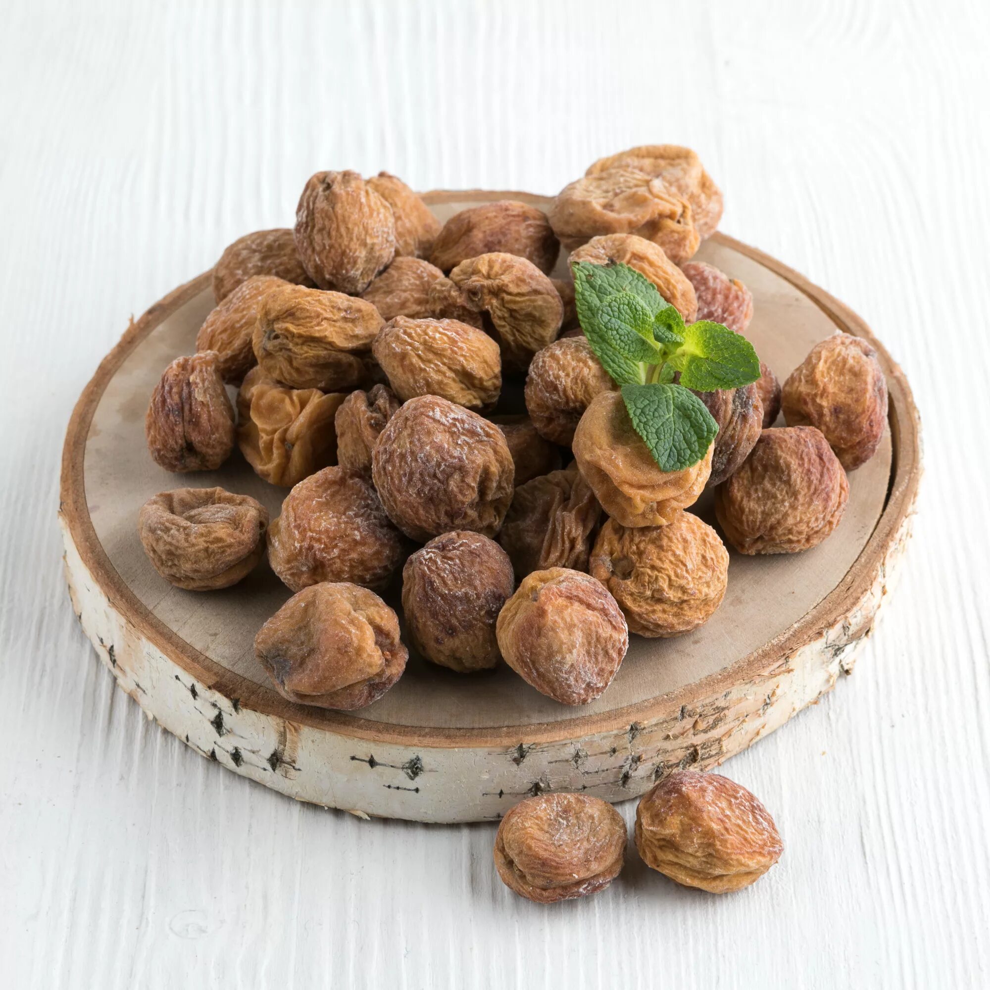 Урюк сахарный. Горный урюк. Урюк кандак. Урюк это сушеный абрикос. Горный урюк.