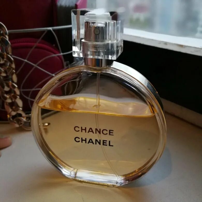 Шанель шанс духи. Туалетная вода Шанель шанс Классик. Chanel chance Шанель шансе 100мл. Упаковка классических Шанель шанс духи.