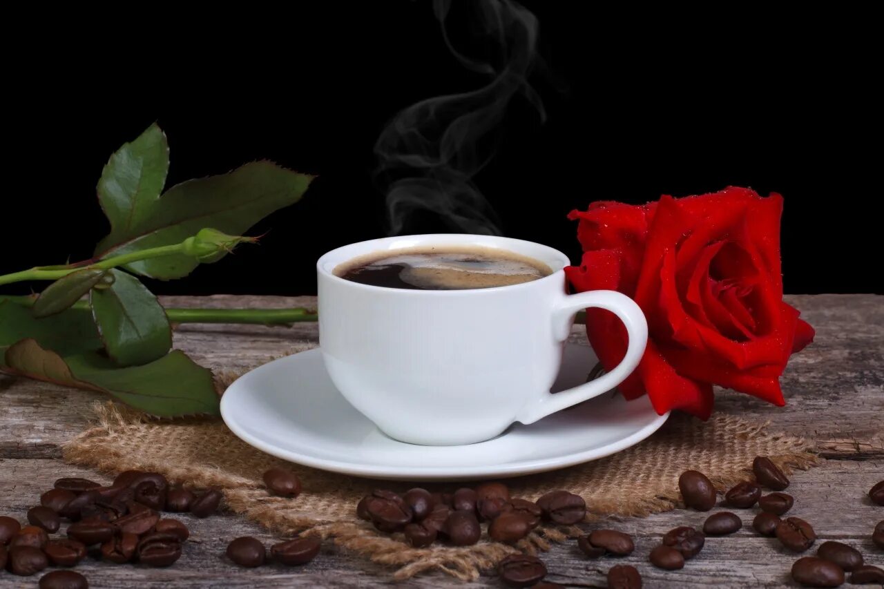 Кофе чай открытка. Кофе и цветы. "На чашечку кофе…?!". Чашка кофе и цветы.