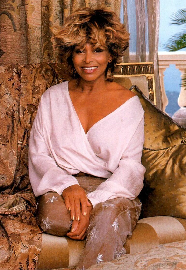 Tina Turner 2000. Tina turner simply