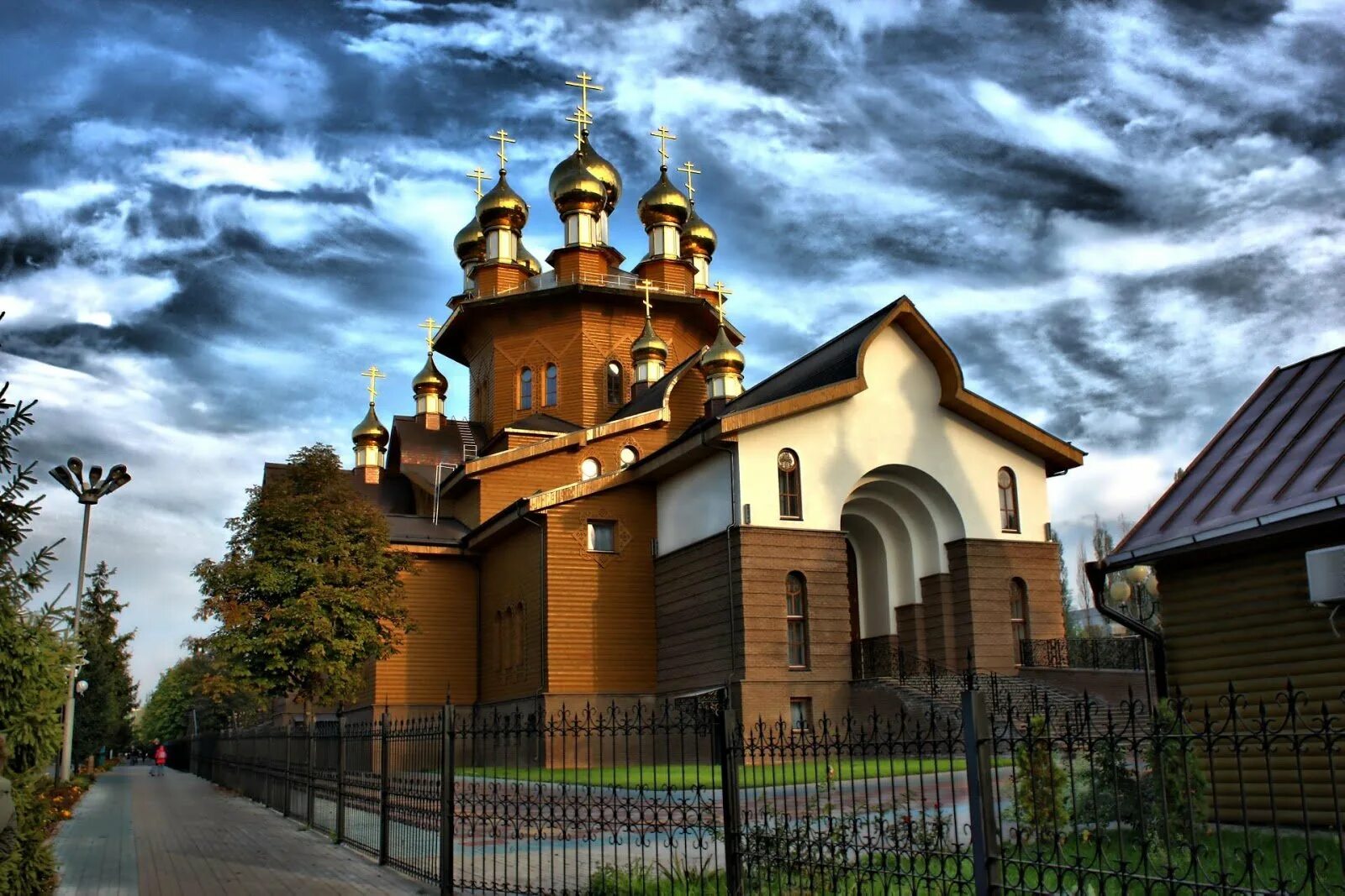 Фотографии белгородской области. Храм святых мучениц веры, надежды, Любови и матери их Софии. Храм веры надежды Любови Белгород. Храм веры надежды Любови и матери их Софии Белгород. Храм веры , надежды и Людви и материи ИХСОФИИ.