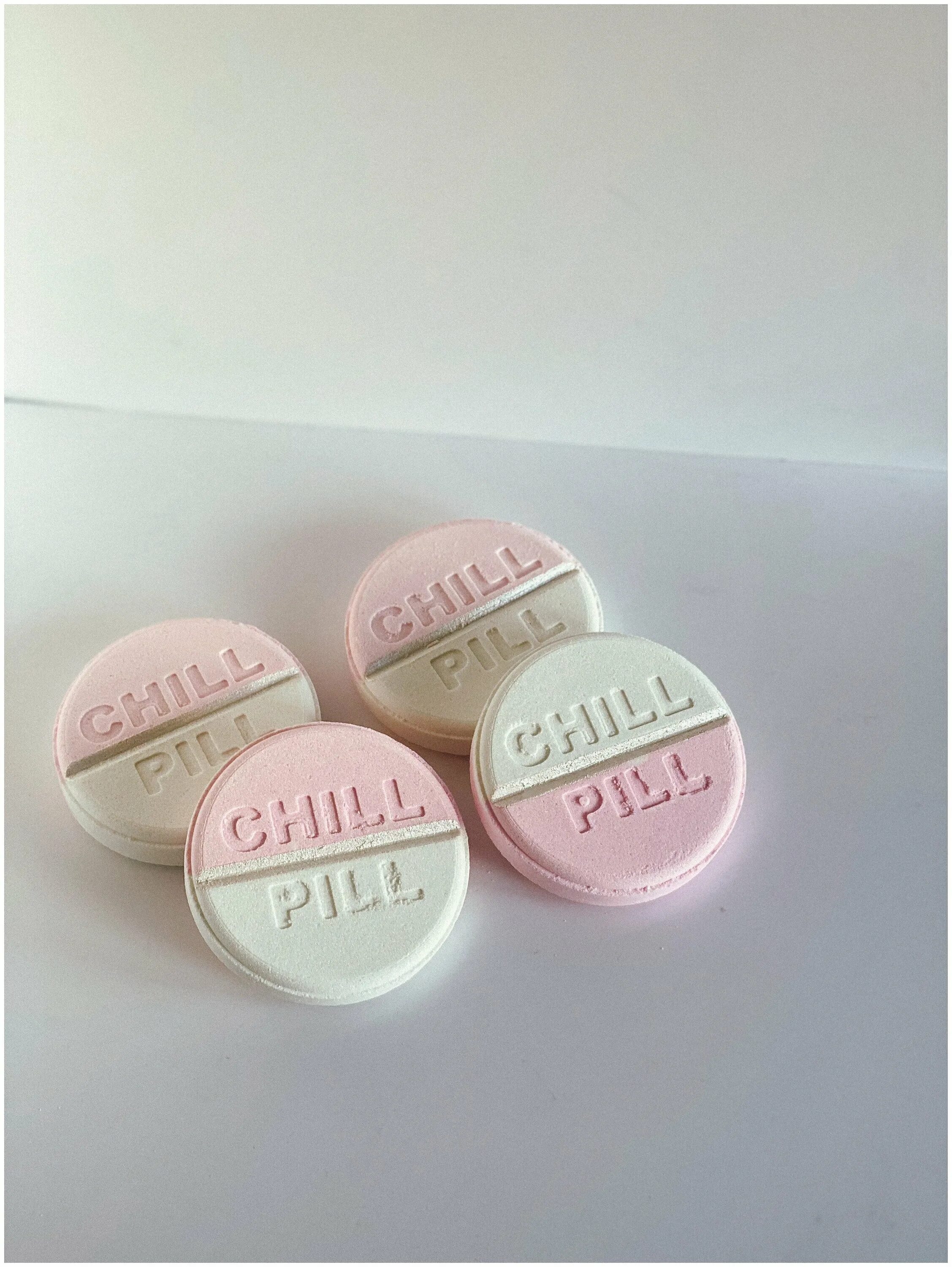 Chill pill. Chill Pill бомбочка. Chill Pill купить. Take a Chill Pill Vape. Beauty Pill таблетка красоты отзывы.