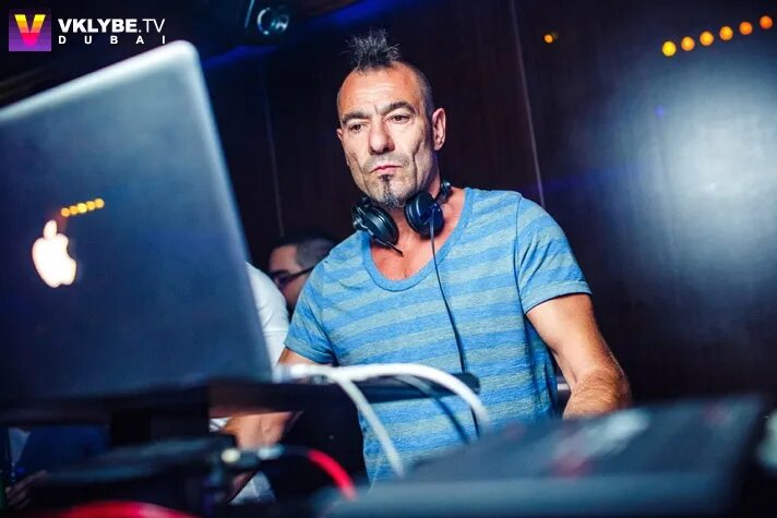 Гуру джордж проджект. Guru josh project - infiniti на рекорд мегамикс 2021. Джош проджект. Фото. Guru josh фото.