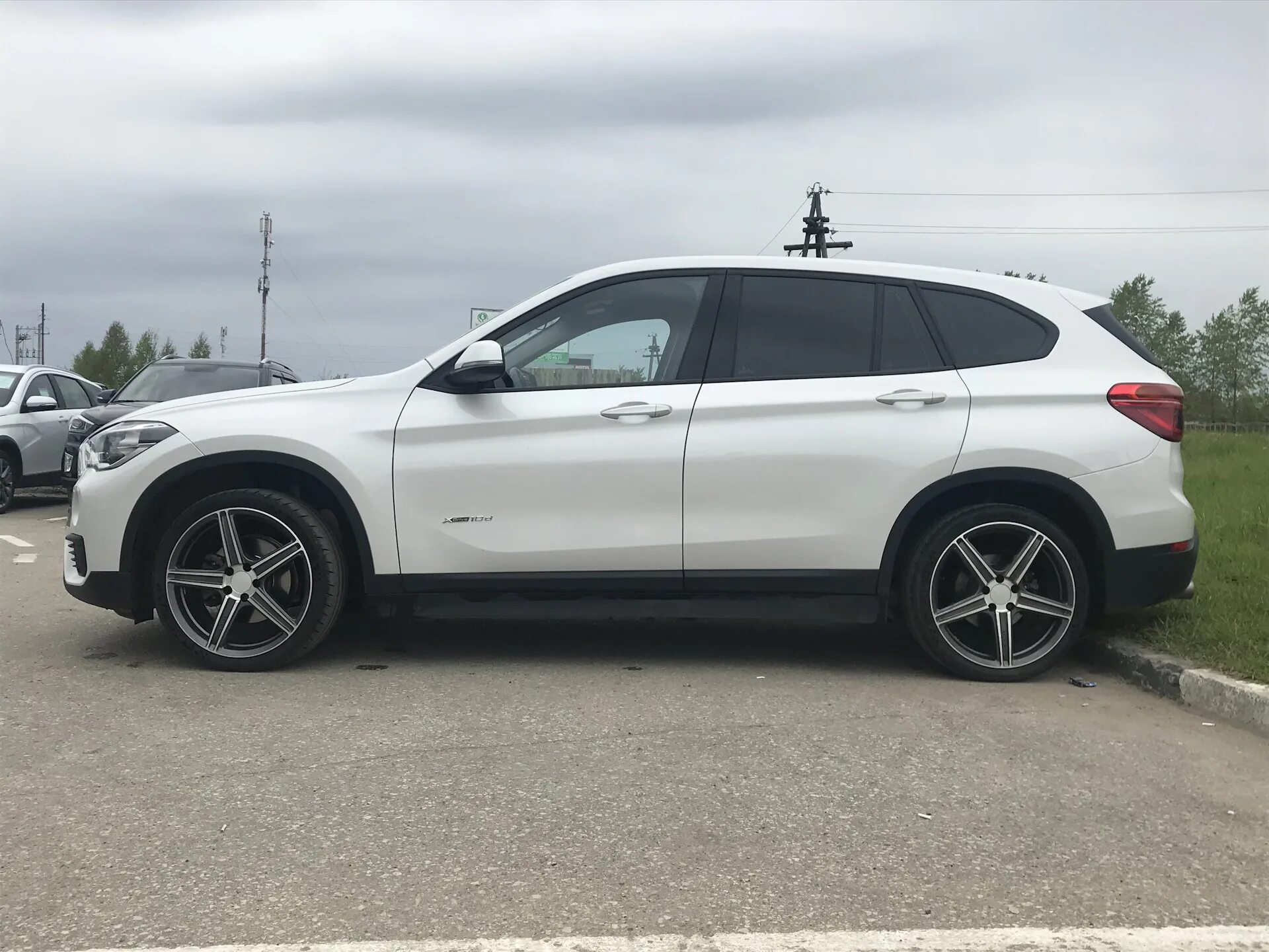 Диски на бмв х1. Bmw x1 e84 r17. Bmw x1 e84 на 19 дисках. Диски бмв x1 f48. Bmw x1 e84 r18.