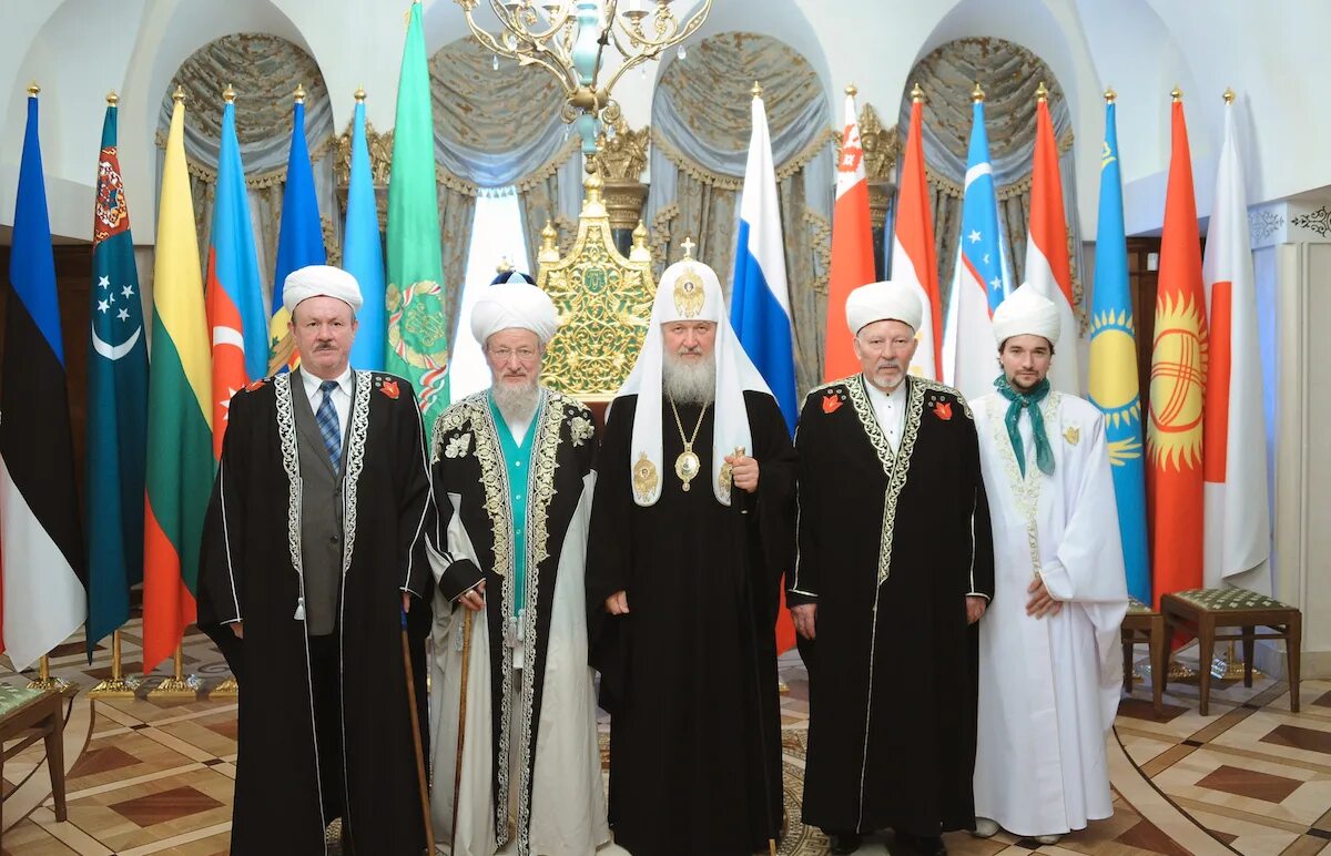 Представители конфессий в россии. Церковные учреждения. Религиозные организации. Общественные и религиозные объединения. Светское государство и церковь.