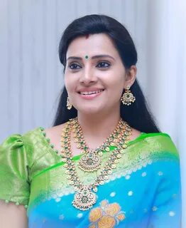 Tv Serial Actress Shruthi Raj Saree Pics Gallery.Actress shruthi raj cute t...