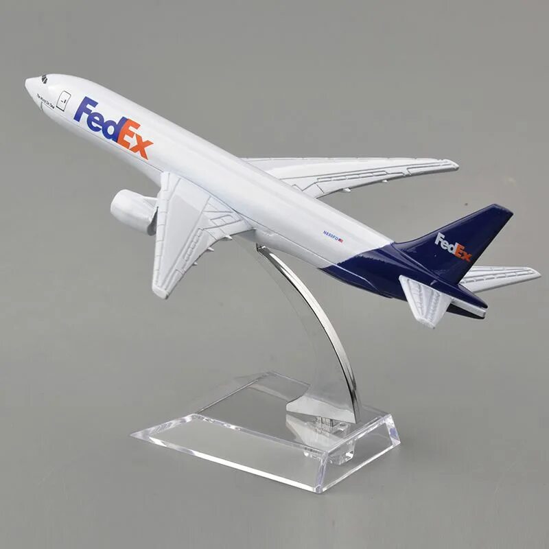 Класс модели самолета. Модель самолета Боинг 777. Модель самолета FEDEX. Модель самолета Боинг 777 Франции. Коллекционные самолеты.