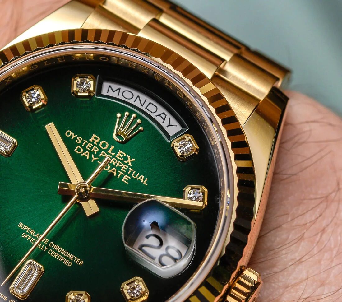 Часы ролекс спб. Rolex часы a1269. Ролекс Daytona Gold. Rolex 24k. Rolex ref 18038.