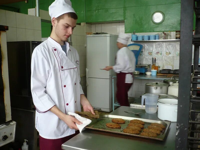 Производственная практика повара. Студенты повара на практике. Практика в столовой. Производственная практика повар кондитер. Поварская практика