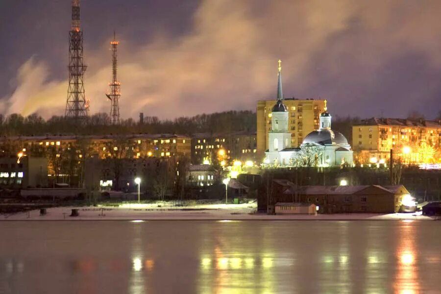 Череповец центр промышленности. Череповец центр города. Город Череповец Вологодская область. Климат города Череповец. Череповец Сити.