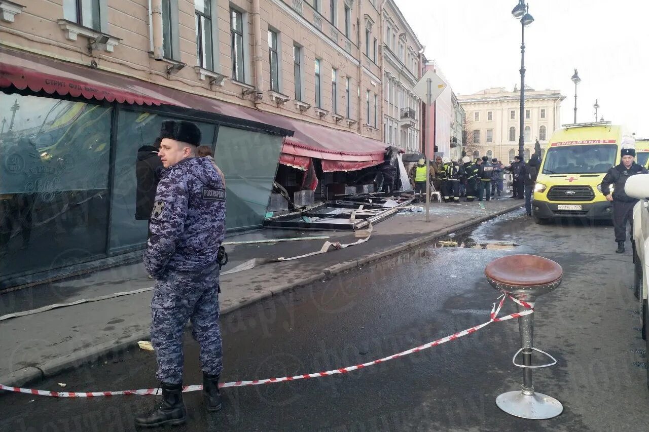 Взрыв в Петербурге Университетская. Взрыв в кафе в Санкт-Петербурге. Взорвали кафе в Санкт-Петербурге 2 апреля.