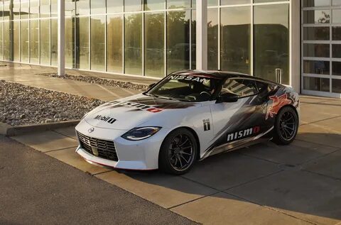 Nissan z10