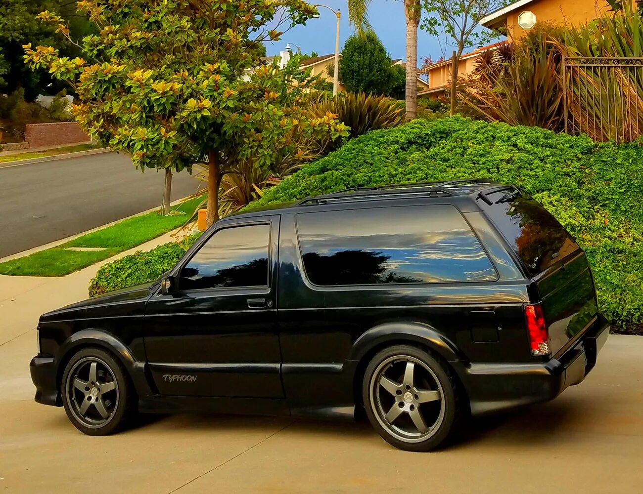 Gmc typhoon. 1992 GMC Typhoon. GMC Typhoon 1993. GMC Jimmy Typhoon.