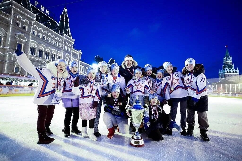 Хоккей с мячом патриарха. Хоккей с мячом патриарх 2021. Кубок патриарха по хоккею с мячом. Хоккей на красной площади 2022. Хоккей с мячом патриарха.