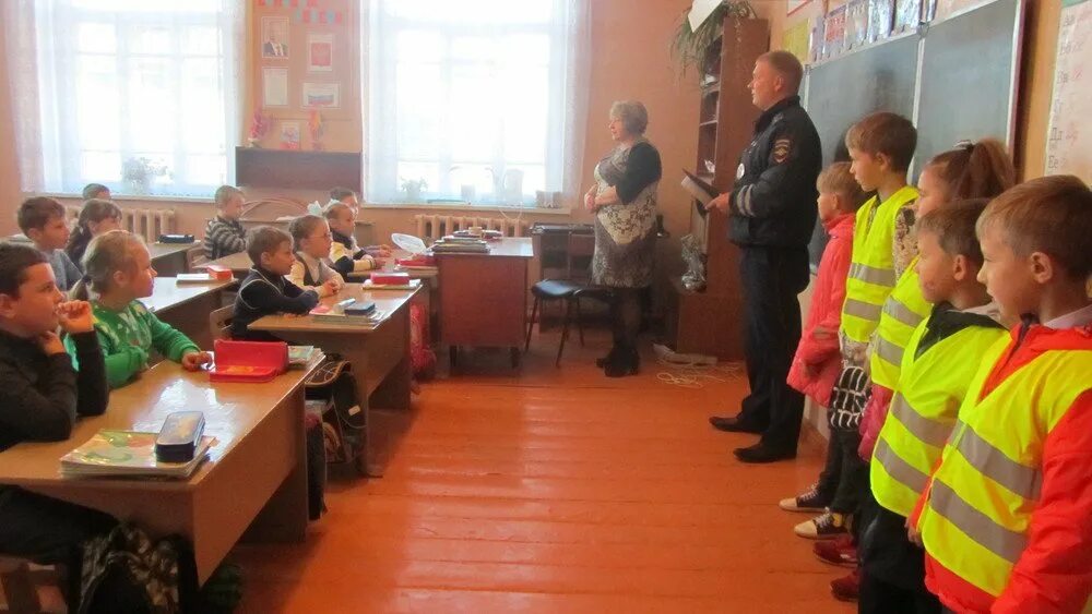 Велиж 2. Средняя школа номер 2 город велиж. средняя школа номер 1 город велиж. школа в городе велиж. мбоу сош с кривандино.