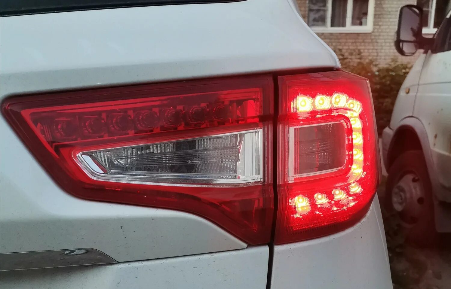 Фонарь задний правый C201036-0200 Changan EADO - арт. C201036-0200 - купить по в