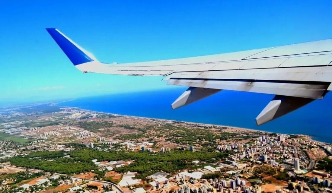 Авиарейсы анталия. Анталия самолет. Вид из самолета. Турция вид с самолета. Турция вид из самолета.