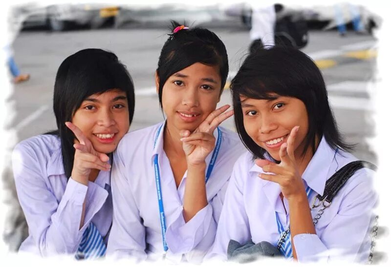 Тайки подростки. Студенты в Тайланде. Тайланд люди. Тайцы студенты. Тайланд люди внешность.