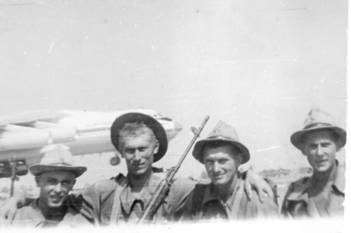 9 рота бой. 9 Рота Афган. Фото 9 роты в Афганистане. Советские десантники в Афганистане.