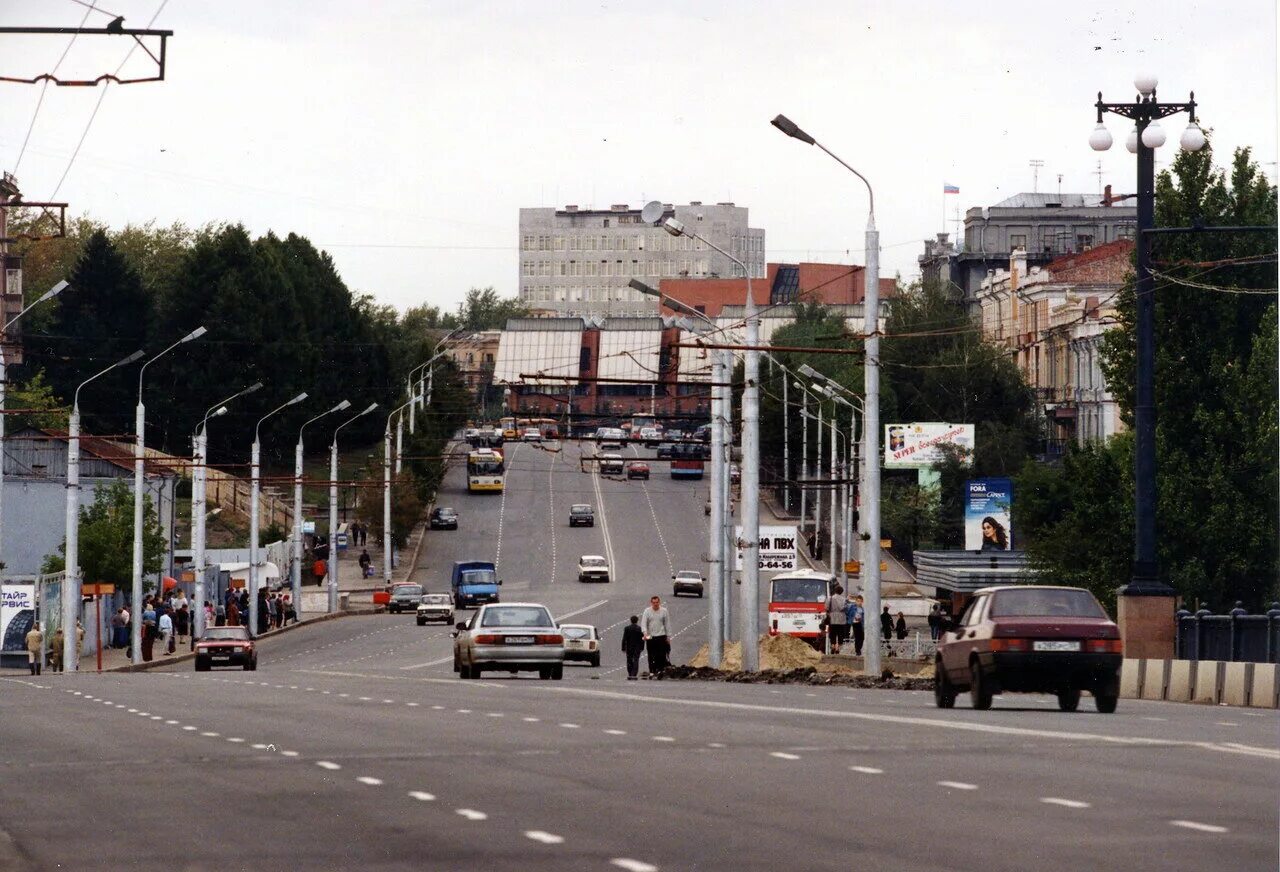 Омске е. Омск 90. Омск 1990. Омск 2000 год. Омск в 1990 е.