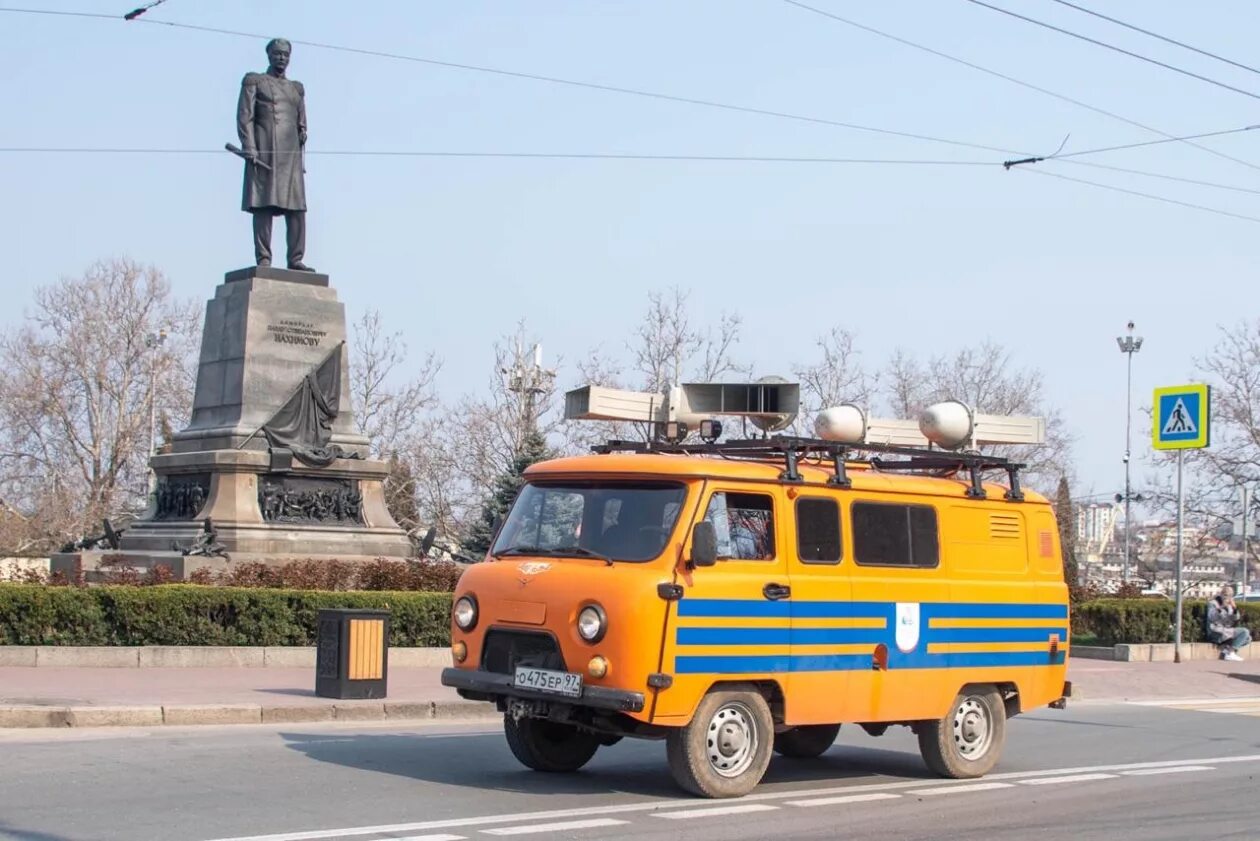 Автомобиль оповещения. Машина оповещения. Громкоговоритель в машину. Машина МЧС С громкоговорителем. Мобильный комплекс информирования и оповещения населения.