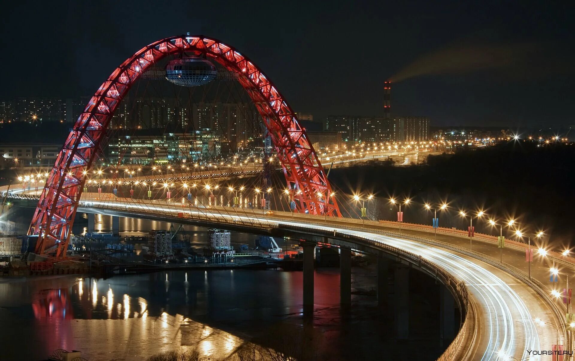 Живописный мост в Москве