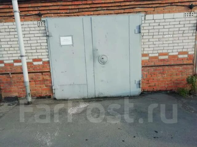 Гараж блок комната. Гск 311 хабаровск. Гск 311 хабаровск. Кооперативный гараж. Кооперативный гараж.