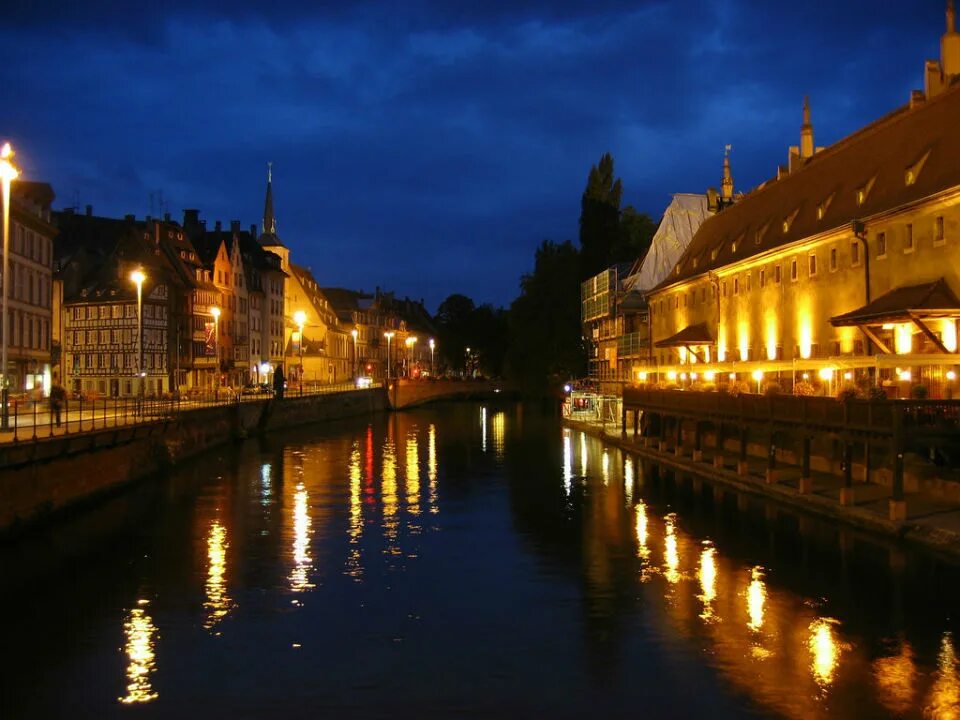 Страсбург. Strasbourg Германия. Страсбург St Michel. Страсбург фотографии. Страсбург фото