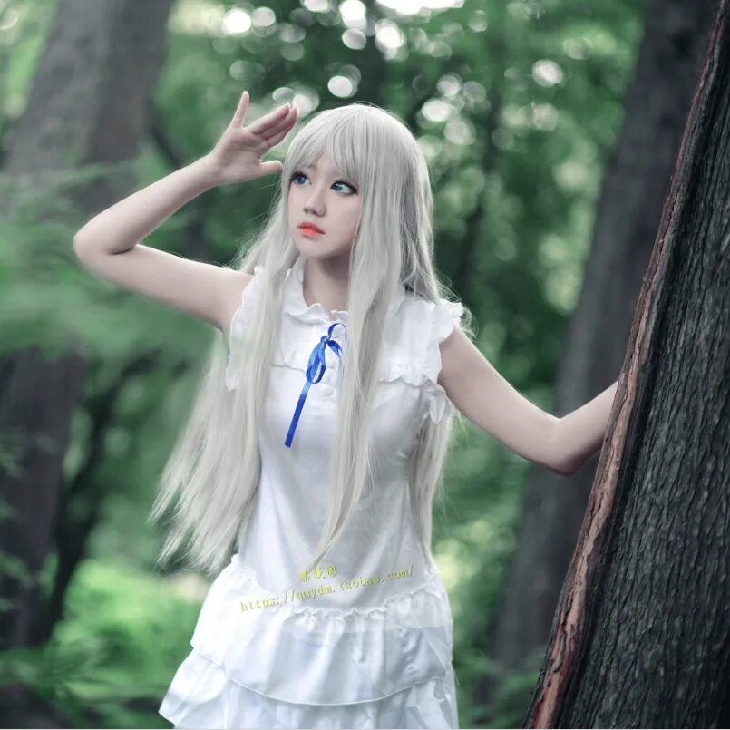 White cosplay. Косплей с белыми волосами. Девушка с белыми волосами косплей. Косплей в белом платье.