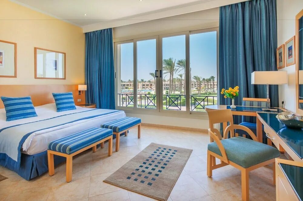 Luxury resort египет хургада. Отель Cleopatra Luxury Resort Makadi Bay. Cleopatra Luxury Resort Makadi Bay 5 Хургада. Cleopatra Luxury Resort Makadi Bay (ex. Aldiana Makadi) 5*. Клеопатра Хургада отель Египет 5.