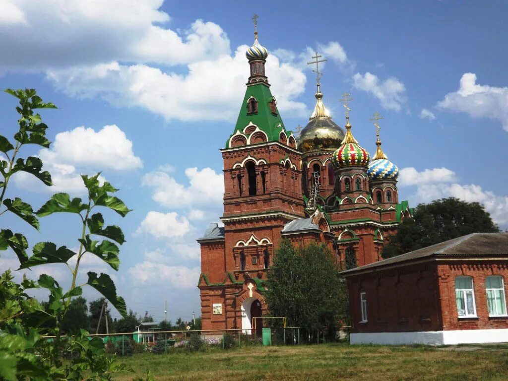 Гисметео краснодарский край станица. Храм Святой Троицы Платнировская. Свято-Троицкий храм Платнировская. Храм Святой Троицы станица Платнировская. Станица Платнировская Свято-Троицкий храм.