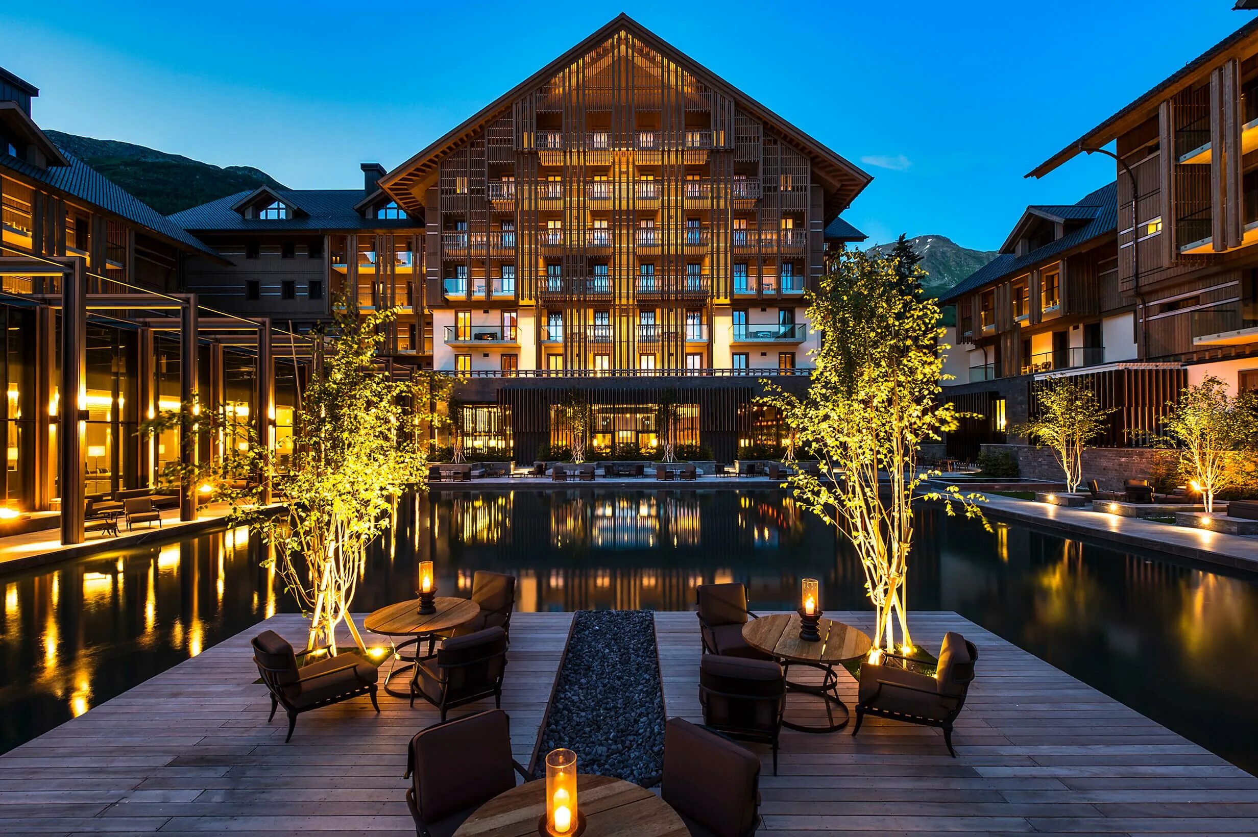 The Chedi Andermatt, Швейцария. Отель the Chedi Andermatt. Швейцария резиденция Чеди анберматт. Шато Роджер Андерматт. Очень красивые отели