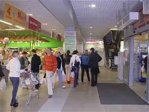 Севен нижний новгород кораблестроителей. Семерка тц. Севен магазин нижний. 7 микрорайон нижний новгород сормово. Фото тц севен саров.